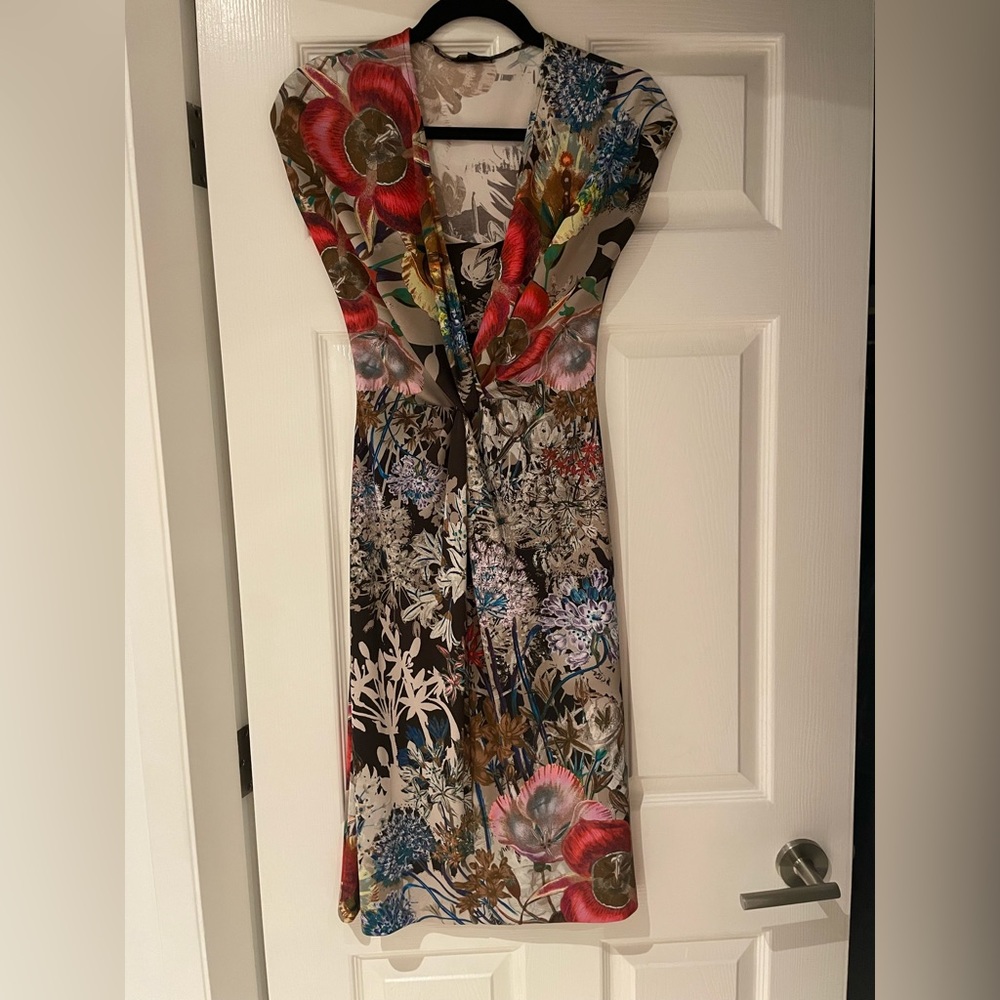 Etro dress midi to the knees. Size 40